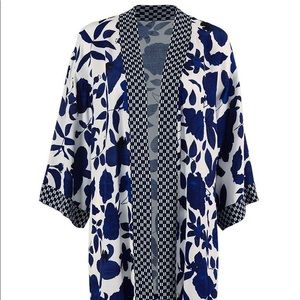 CAbi Botanical kimono from spring 2020